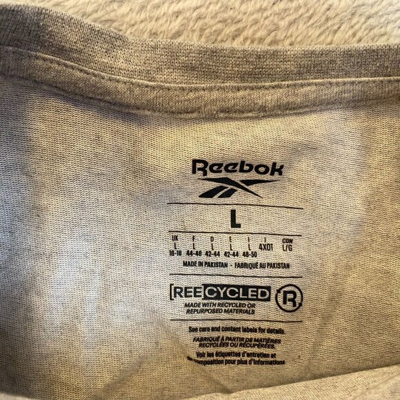 Reebok Women's Pocket Tee Shirt Large Heather Gray Recycled Cotton Blend - Picture 3 of 10